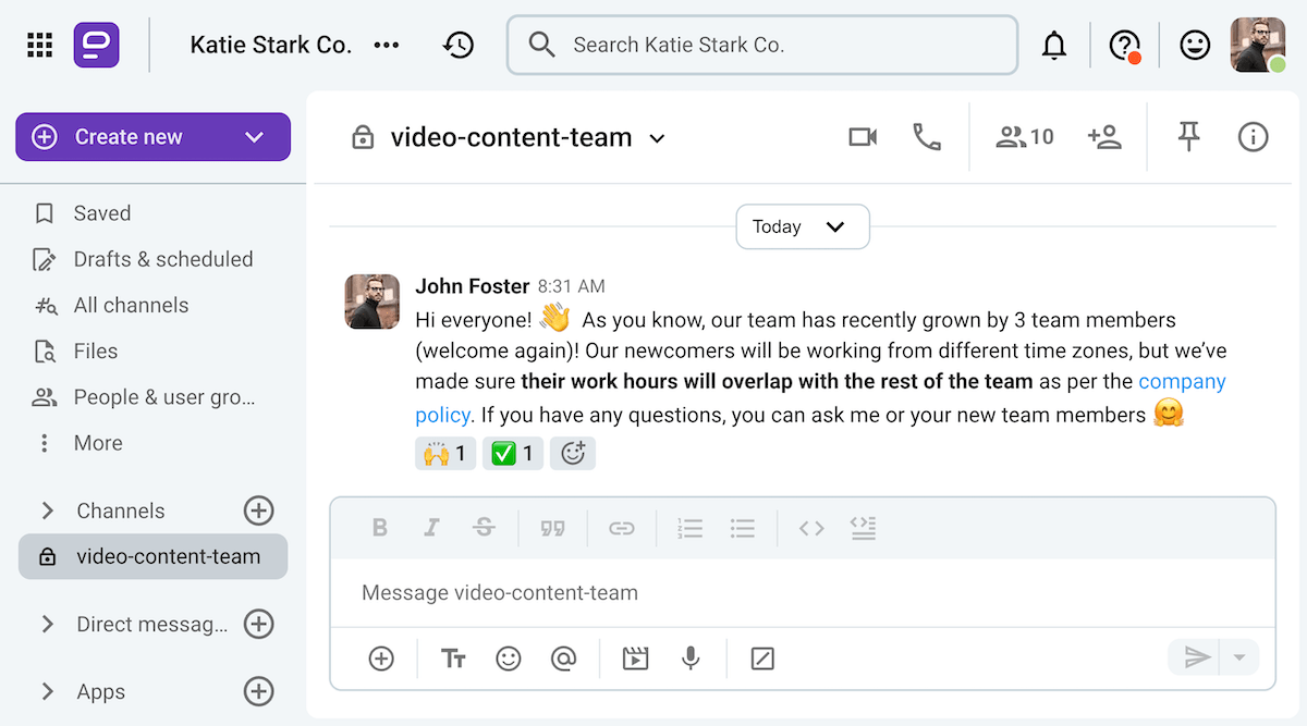 A manager’s announcement regarding new team members’ work hours on Pumble, a business messaging app
