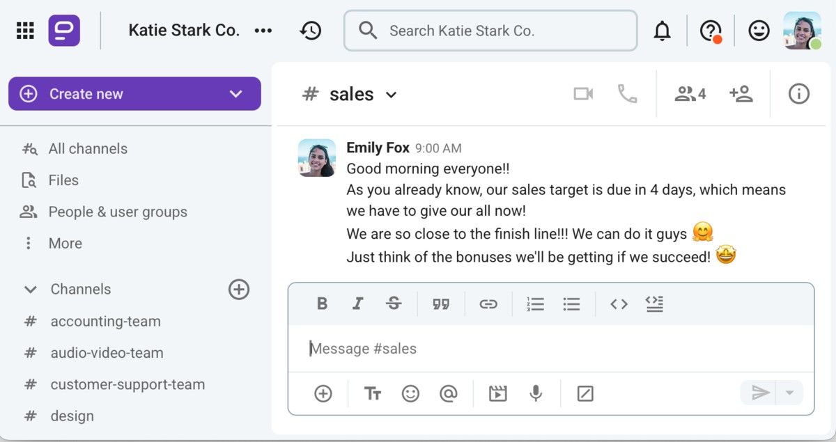 An example of the dynamic communication style in Pumble, a team communication app