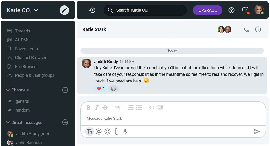 An employee stepping up while the boss is out via the business messaging app Pumble, a team messaging app