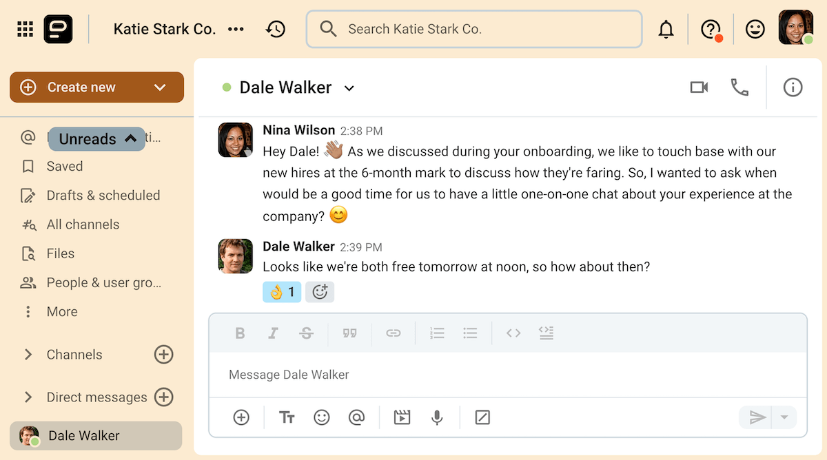 An HR professional requests a one-on-one meeting with a new hire on Pumble, a business messaging app
