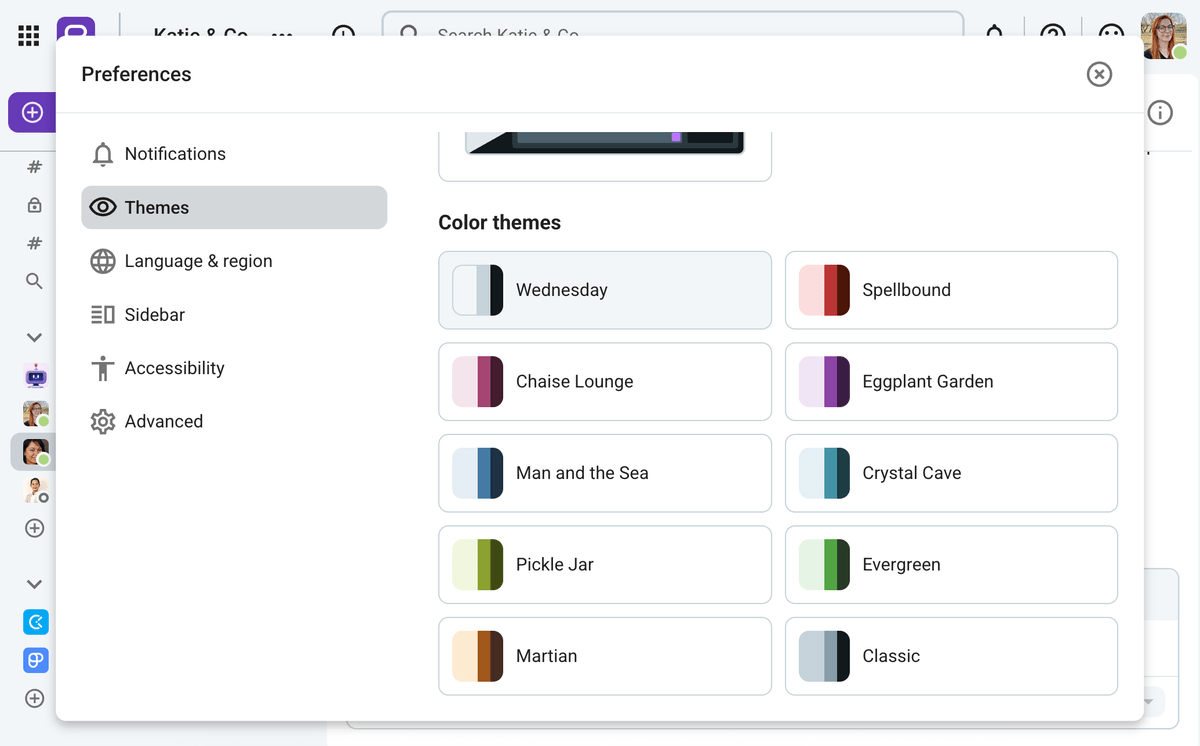 Pick one of 10 color themes and make your Pumble workspace your own