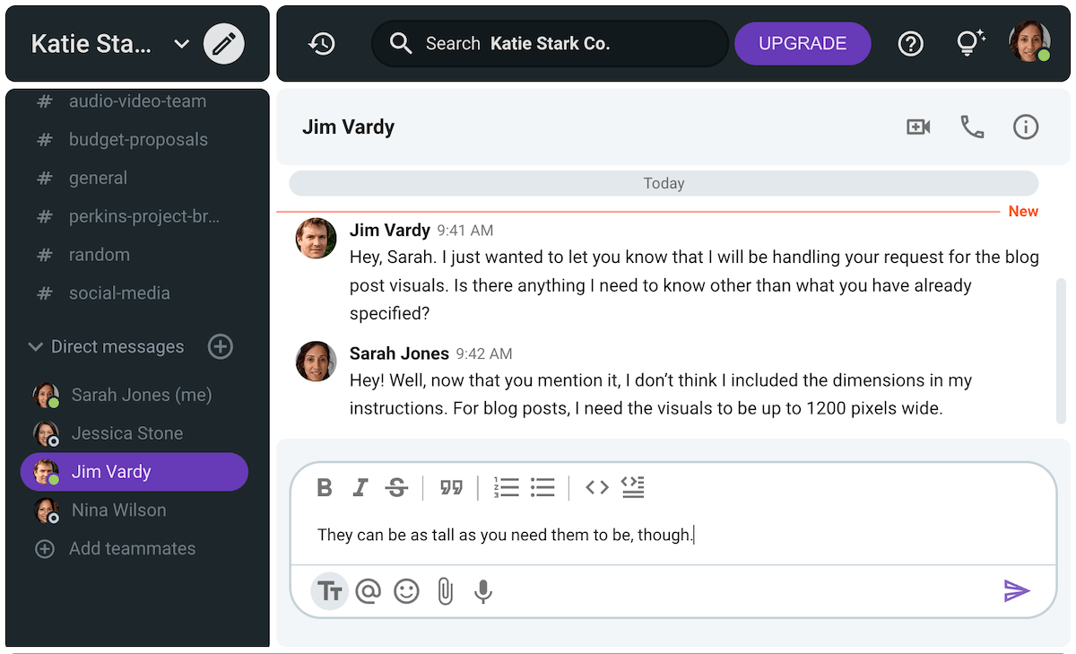 Um exemplo de comunicação interpessoal individual no Pumble, um aplicativo de colaboração em equipe